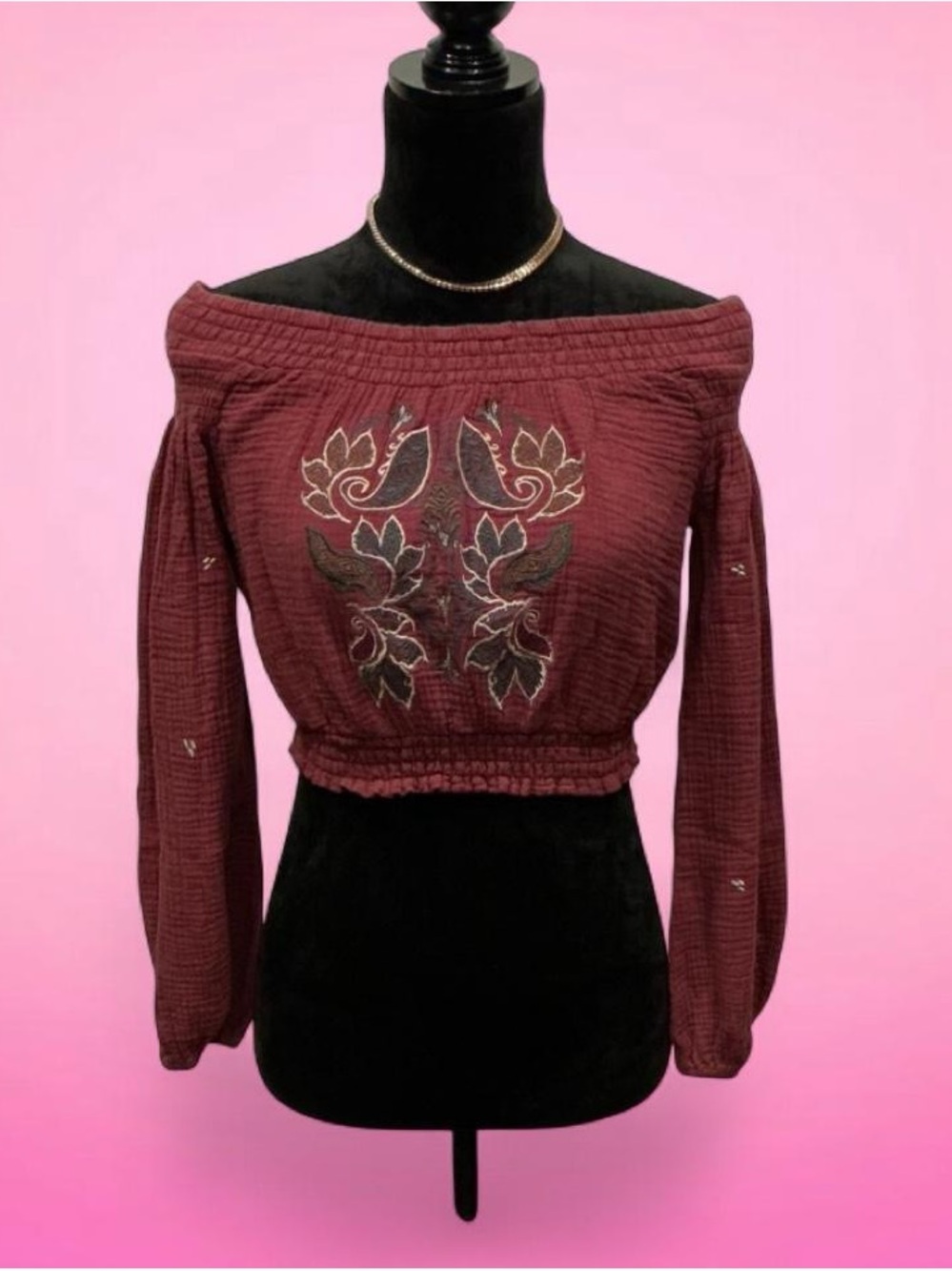 ❤️Shyanne Burgundy Embroidered Off-Shoulder Crop Top